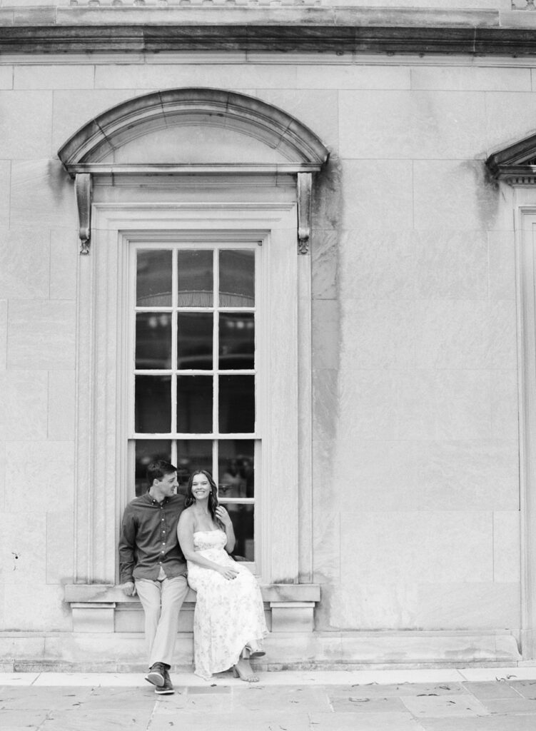 Engagement Photos in Downtown Richmond