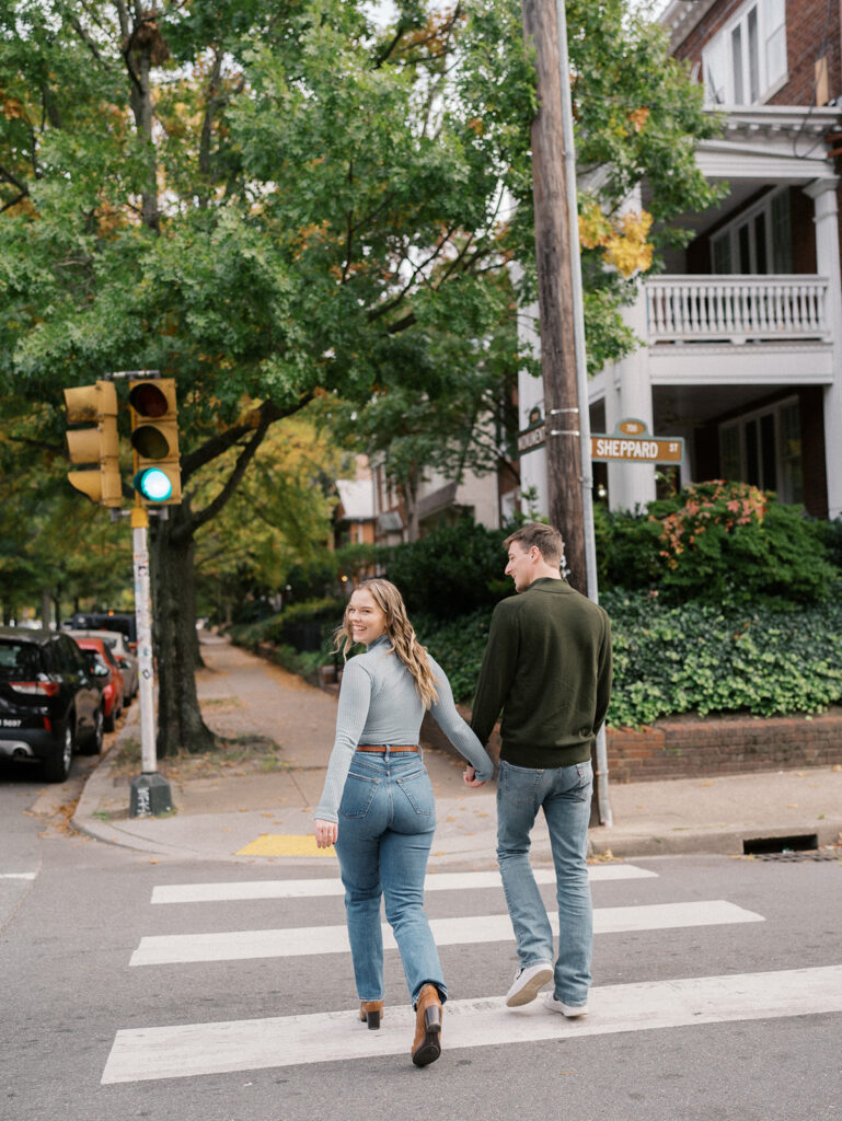 Engagement Photos in Downtown Richmond