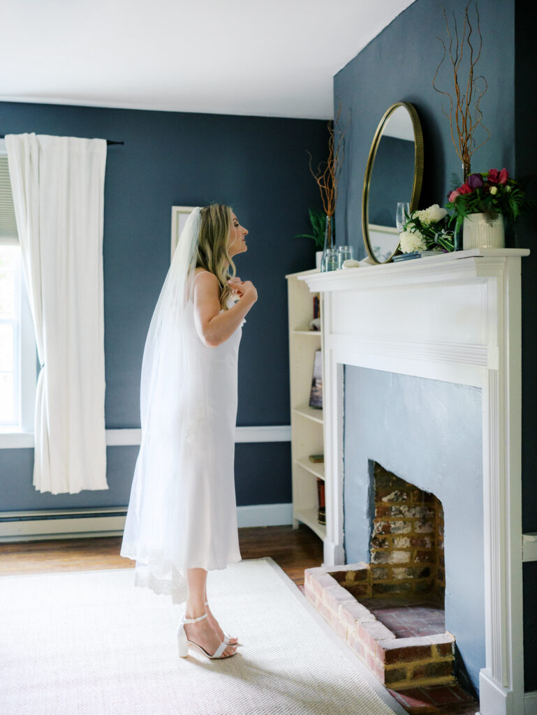 Wedding at Crossroads Inn | Charlottesville Wedding Photographer
